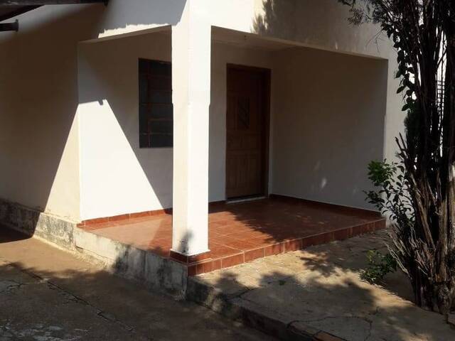 #890 - Casa para Locação em Dracena - SP