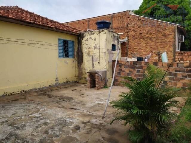 #1047 - Casa para Venda em Dracena - SP