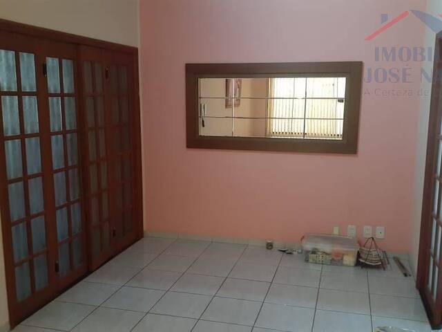 #1056 - Casa para Venda em Dracena - SP