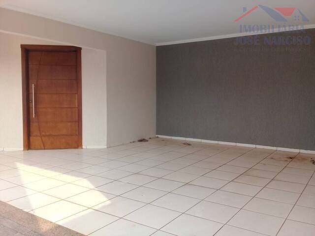 #1127 - Casa para Locação em Dracena - SP