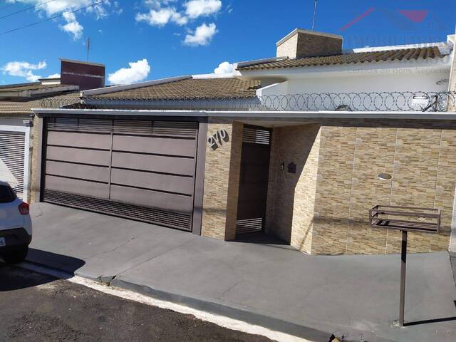 #1206 - Casa para Venda em Dracena - SP