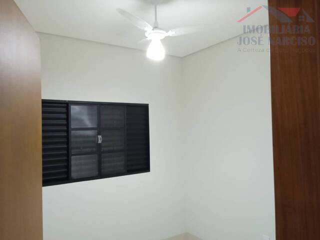 Casa para Venda em Dracena - 4
