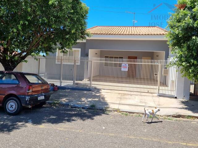 #1980 - Casa para Venda em Dracena - SP - 1