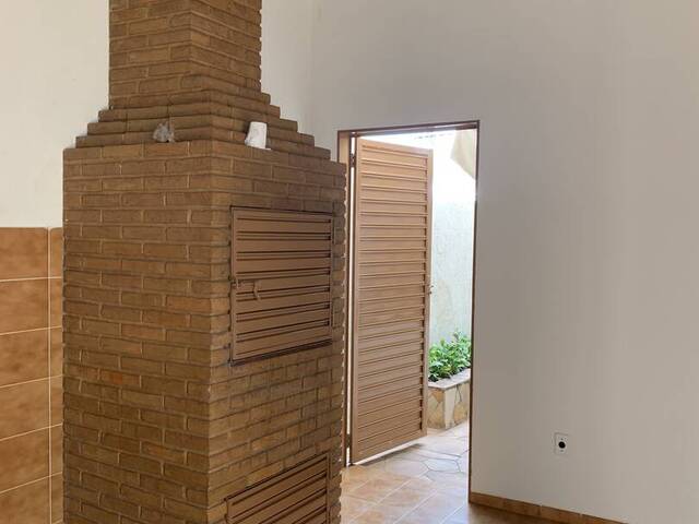 #2026 - Casa para Venda em Dracena - SP