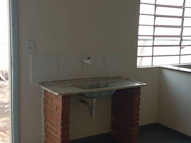 #2366 - Apartamento para Locação em Dracena - SP - 2