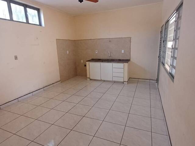 #2407 - Casa para Locação em Dracena - SP - 3