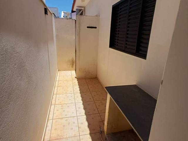 #2515 - Casa para Locação em Dracena - SP - 2