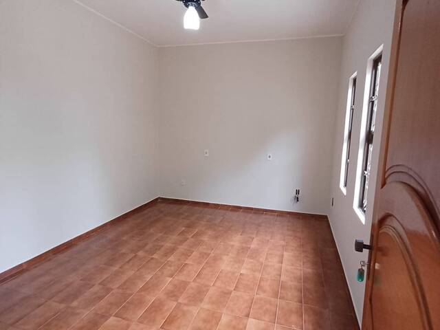 #2550 - Casa para Locação em Dracena - SP - 2