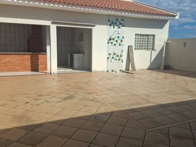 #2568 - Casa para Locação em Dracena - SP - 2