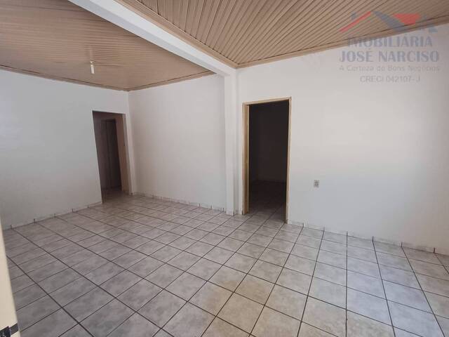#2571 - Casa para Locação em Dracena - SP - 2