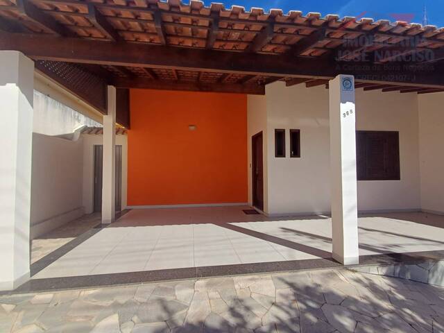 #2591 - Casa para Locação em Dracena - SP - 2