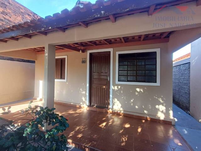 #2592 - Casa para Locação em Dracena - SP - 2