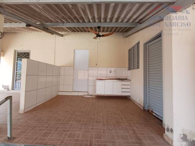#2607 - Casa para Locação em Dracena - SP - 2